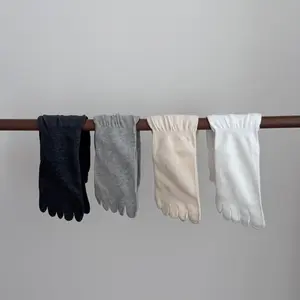 Five-toe ballet dance training, breathable and comfortable for barefoot use, with a split-toe design suitable for line dancing, comfortable ankle socks