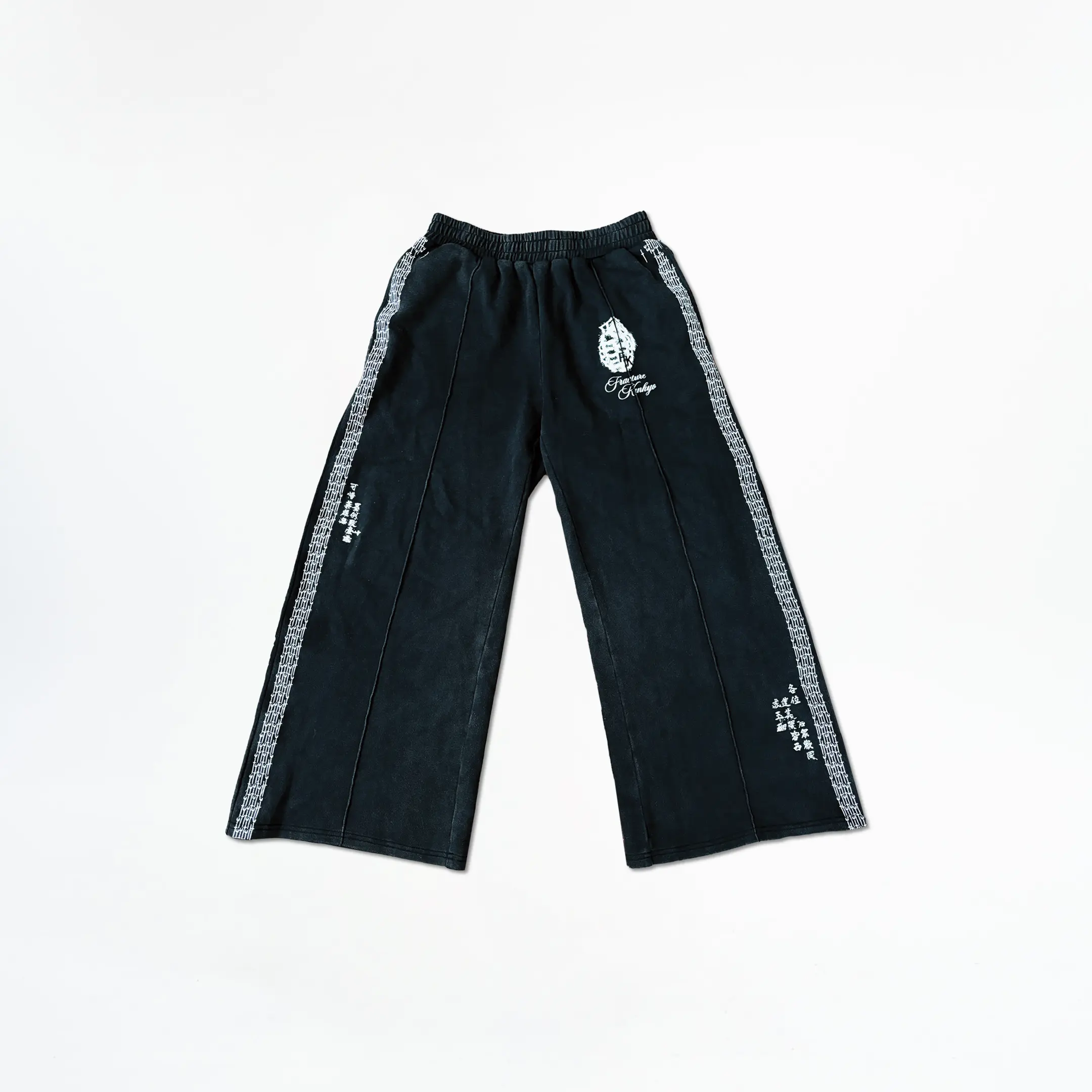 THOUSAND CUTS SWEATS - WASHED BLACK