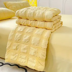 Lightweight Summer Quilt, Breathable Bubble Knit Fabric, Soft Comfort All Seasons, Perfect Bedroom Decoration Choice, All Season Bedding