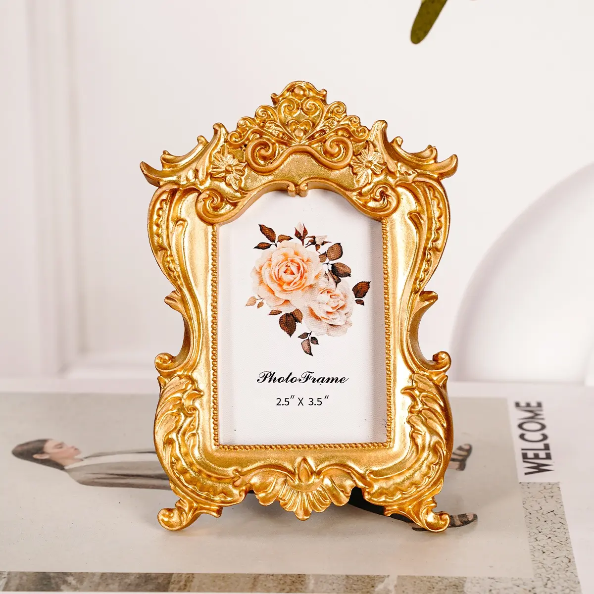 Vintage Resin Photo Frame, Durable Sturdy Frame, European Style Decorative Picture Frame with Random Inner Paper, Home Display Frame, Home Decoration, Vintage Picture Frames