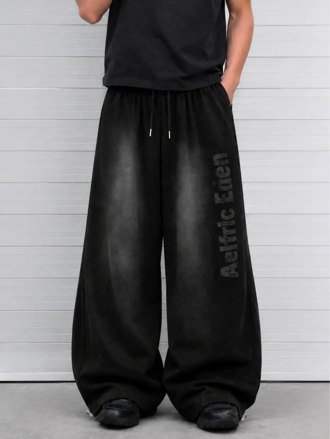 AELFRIC EDEN Men's Gradient Washed Balloon Sweatpants - Unisex Aesthetic Pleated Streetwear Leg Clothes with Vintage Vibe, Adjustable Drawstrings, Elastic Waist, Distressed Print, Soft Comfortable Sweats, All-Season