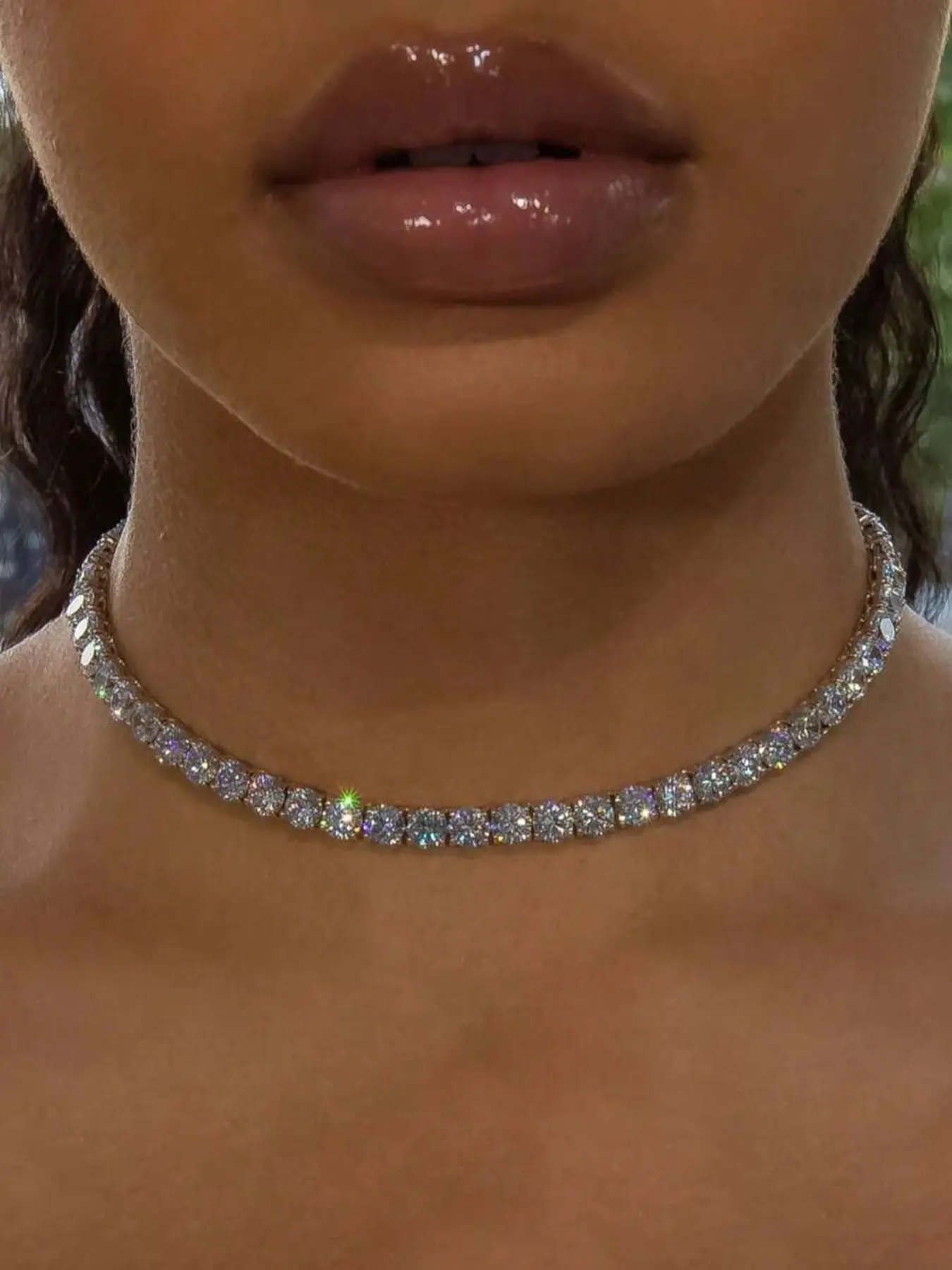 Elegant Rhinestone Decorated Bling Chain Choker Necklace for Women, Stylish Fashion Glamour Jewelry Accessory, Perfect for Any Occasion, Trendy and Chic Design, Durable Alloy