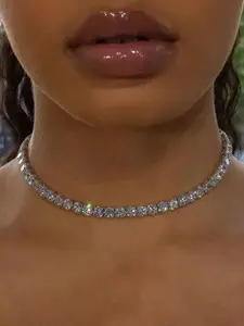 Elegant Rhinestone Choker Necklace for Women, Stylish Jewelry Accessory, Perfect for Any Occasion, Trendy and Chic Design, Durable Alloy