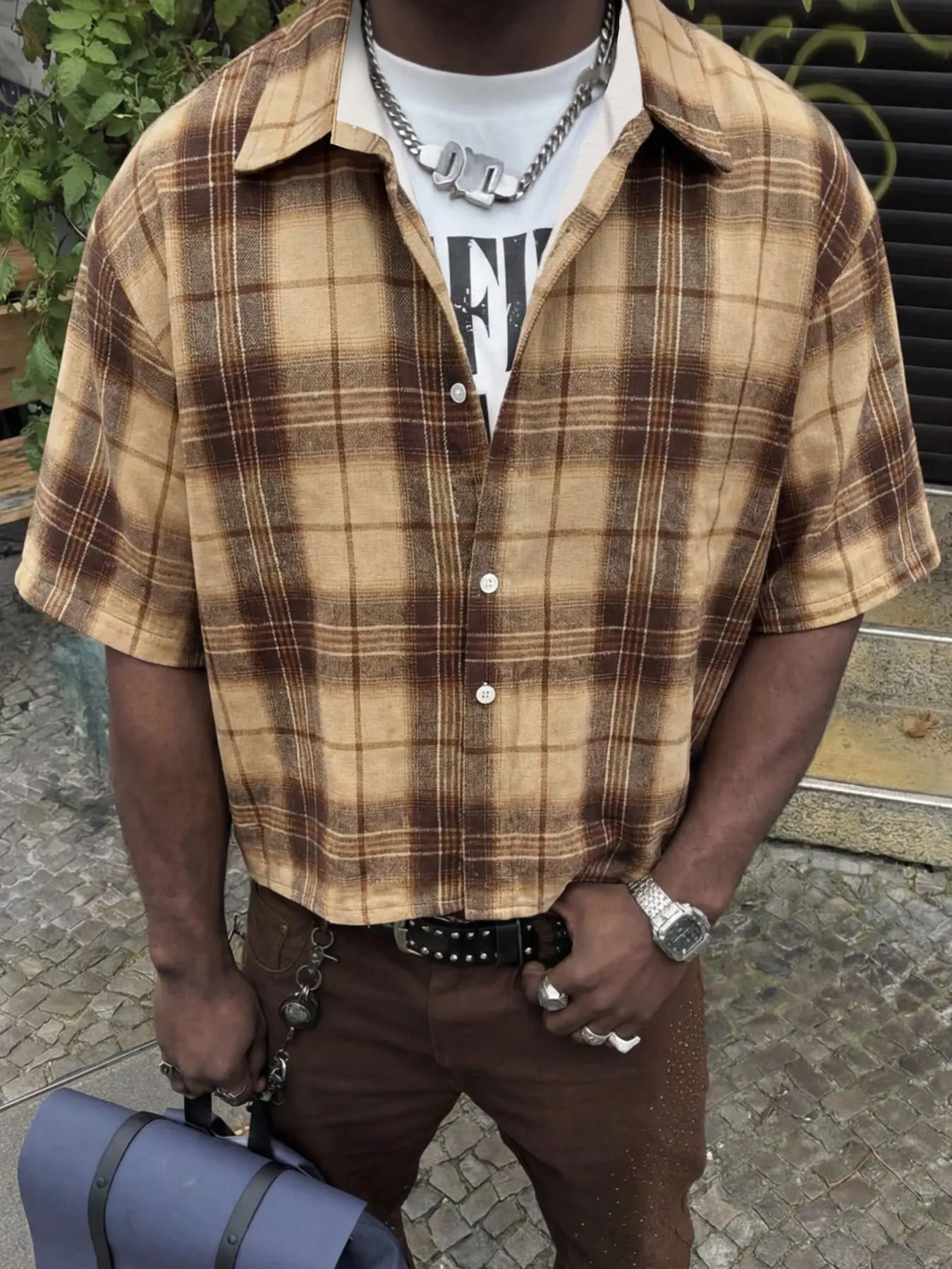 90s Throwback Blokecore Classic Plaid Checked Shirt, Lightweight Breathable Cropped Button-Up Casual Fashion Wear with Retro 28 Graphic, Dark Academia Aesthetic Brown Checkered Top for Skater Outfits & Casual Streetwear