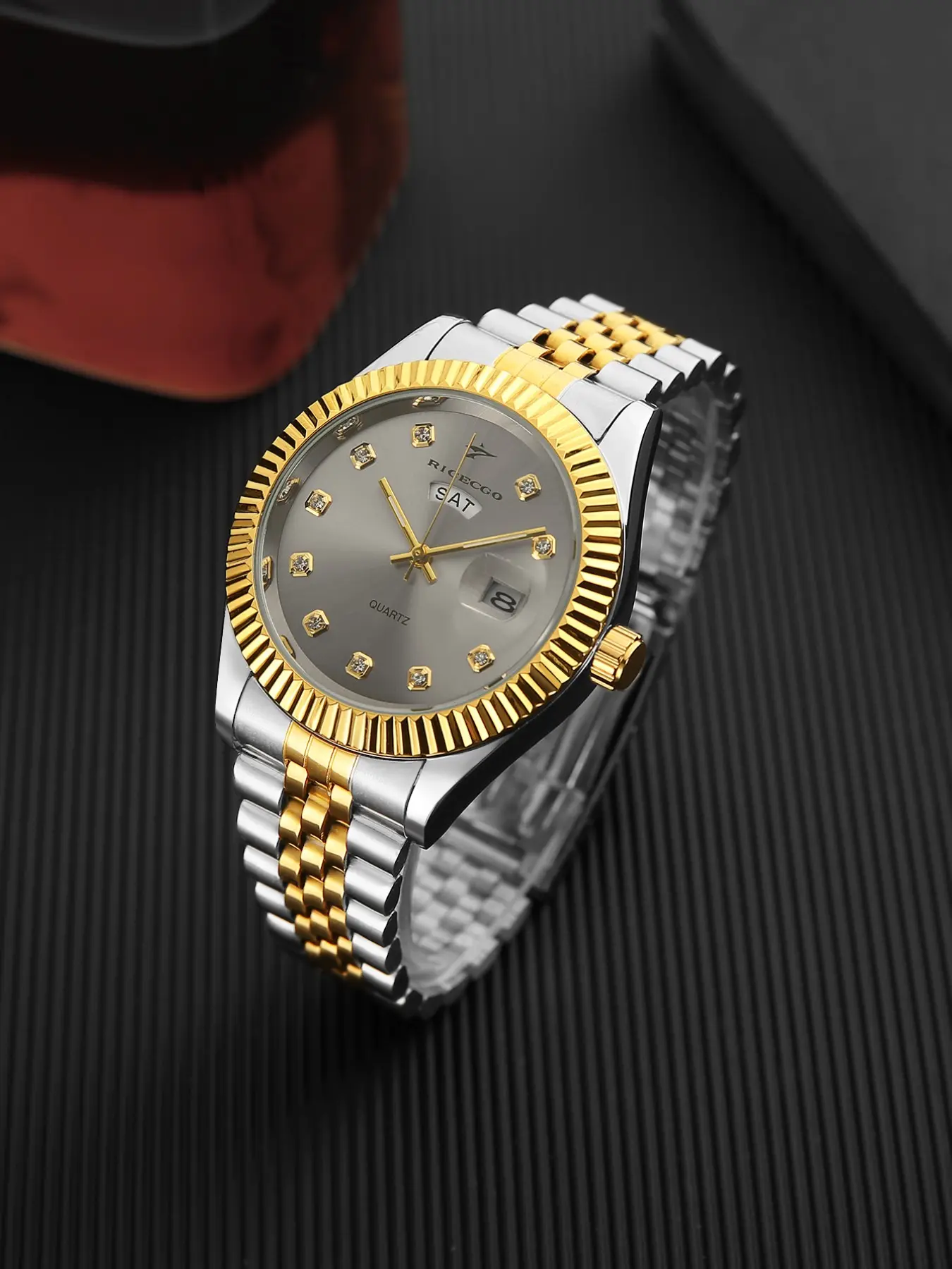 Men's quartz watch, Stylish Watch, Analog quartz watches, rhinestone decoration, elegant round dial, dual calendar function, gift box, ideal as graduation gift, birthday or special occasion gift