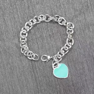 Elegant Heart Bracelet – Timeless Style and Sophistication