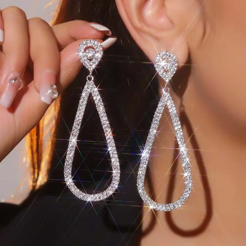 1  Pair Women Hollow Water Drop Earrings Exaggerated Silvery Sparkling Full Rhinestone Long Water Drop Earrings Fashion Accessories Luxury Long Pendant Earrings Party Wedding Engagement Anniversary Jewelry