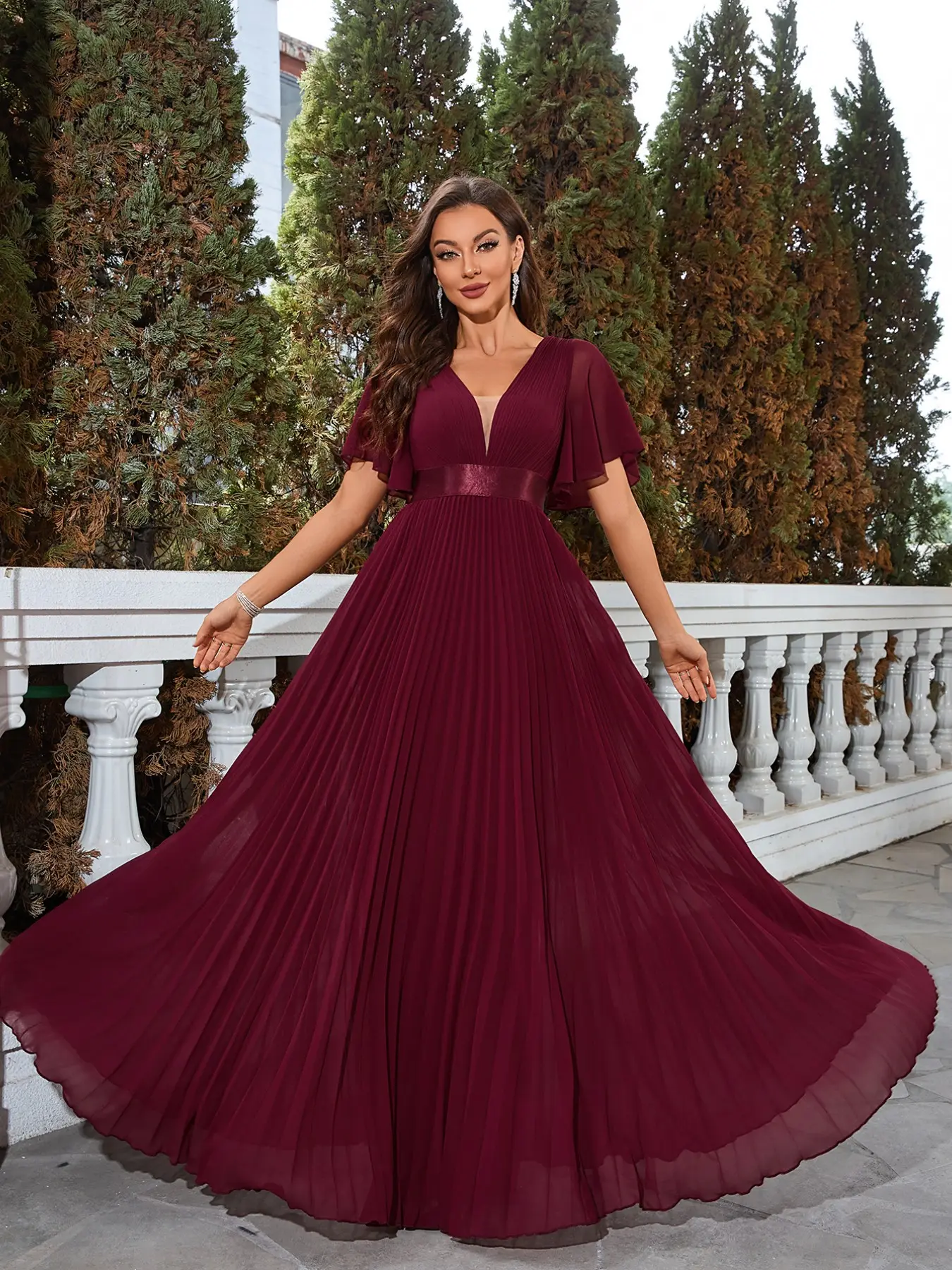 Elegant V Neck Chiffon Fitted Bridesmaid Dress, Pleated Waist Maxi Long Flare Gown for Special Events, Perfect for Weddings and Formal Occasions