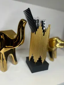 Nubian 3  Row Curl Defining Comb