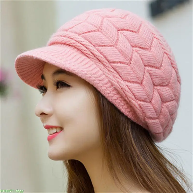 Women's Cable Knit Visor Beanie, Fuzzy Wool Blend Newsboy Cap, Thick Warm Winter Hat for Casual City Walks, Visor Hat, Everyday, Multi-Neutral Solid, Thermal