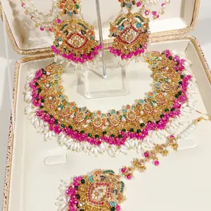 Premium quality Nauratan set