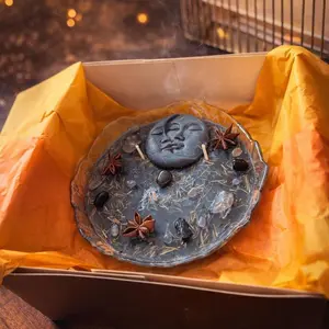 Guardians Glow candle