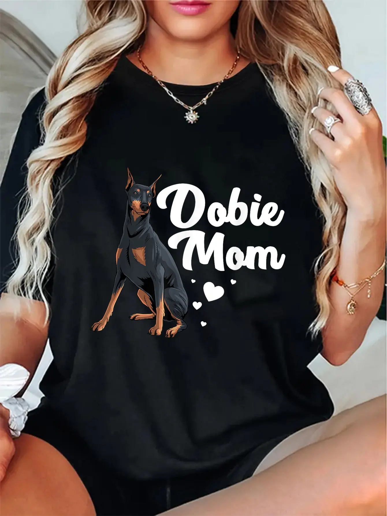 Women's 100% Cotton Short-Sleeve Round Neck Graphic T-Shirt, Cool Doberman Mom Dobie Lovers Streetwear for Everyday Wear, Shortsleeve, Top, Tshirt, Playful Humor, Casual