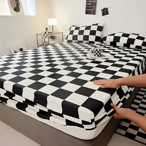 Bedding Set 3 Piece, Classic Plaid Print Bed Fitted Sheet Set *1 with Pillowcases*2 ( No Pillow Core), 100% Polyester, Washable, Modern Style Home Bedding