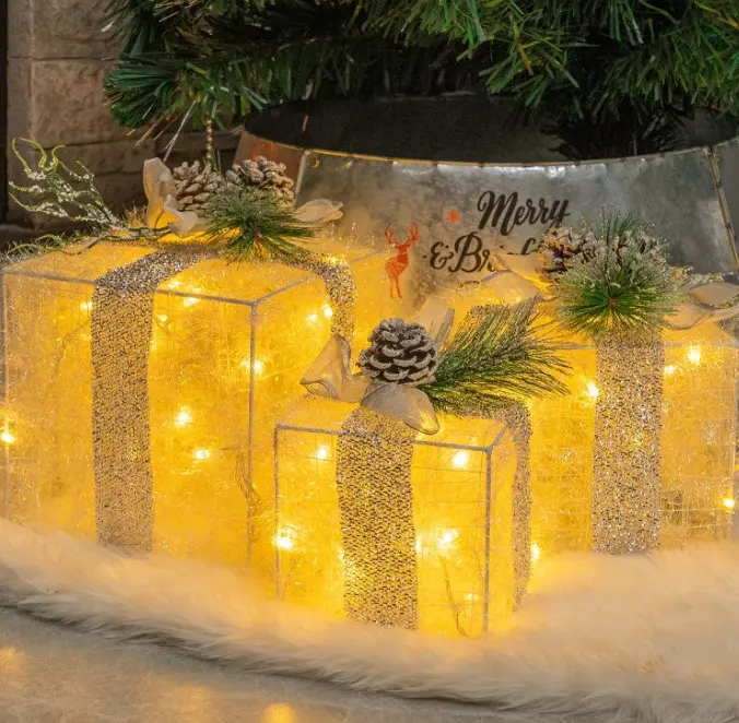 Set of 3 Christmas Lighted Gift Boxes, Pre-lit 60 LED Light Up Present Boxes Ornament Outdoor Warm White Tinsel Boxes Decoration for Indoor Christmas Home Yard Lawn Decor