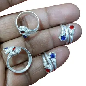 Sparsha 17 Gram Bichhya Free Size Toe Ring - Silver Finish with Decorative Elements