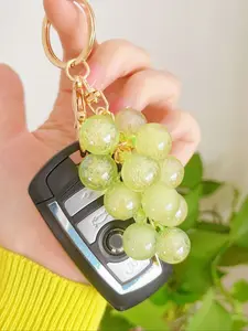Resin Transparent Beaded Grape Pendant,Grape Keychains Bubble Jelly Grape Cluster Keychains Jelly Grape String Keyrings,Decorative Accessories Fruit Grape Bag Chain Pendant Amethyst Grape Charms Student Schoolbag Decoration Backpack Keychain Gift