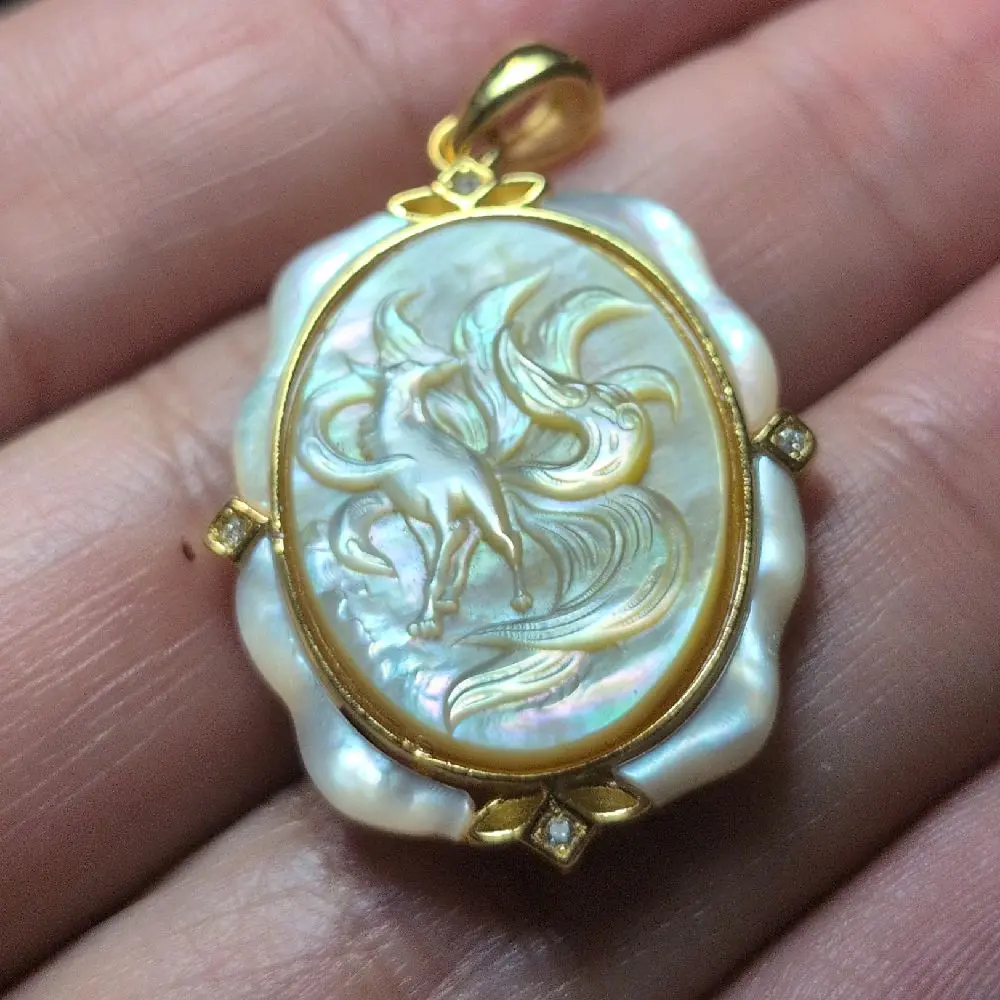 Inlay Golden Walking Fox