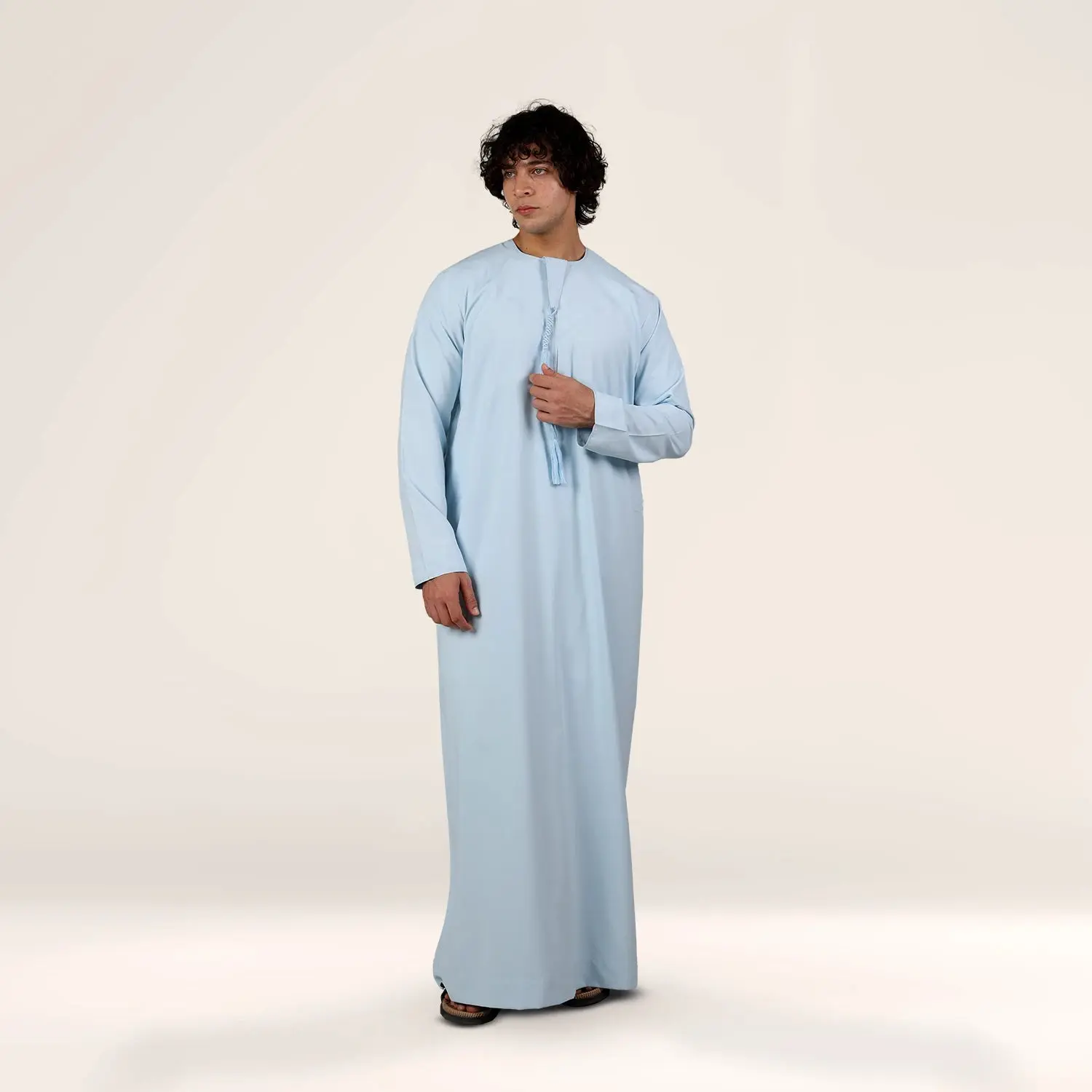 Arctic Mist Emirati Thobe