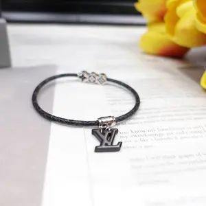 Pre-owned LOUIS VUITTON Metal bag accessories Calfskin&Metal Bracelet T10237648