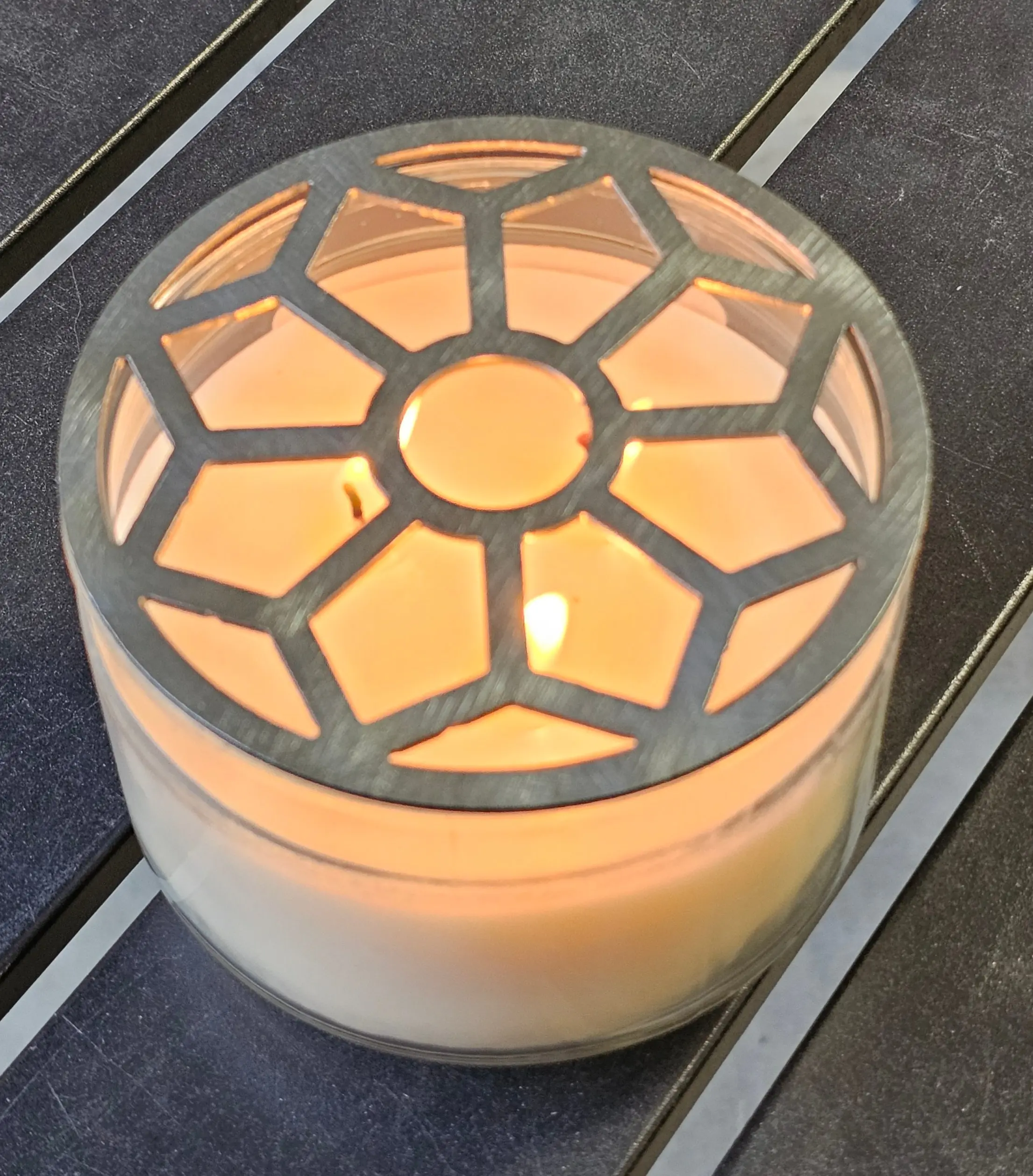 Geometric Bloom Candle Topper, Metal Candle Lid, Modern Flower Candle Accessory, Decorative Jar Candle Topper