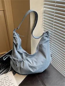Large capacity casual versatile crossbody bag with drawstring design, pleated shoulder bag, personalized trend, casual simplicity trend, underarm bag, handbag, outdoor sports commuting bag, Stylish Crossbody Bag