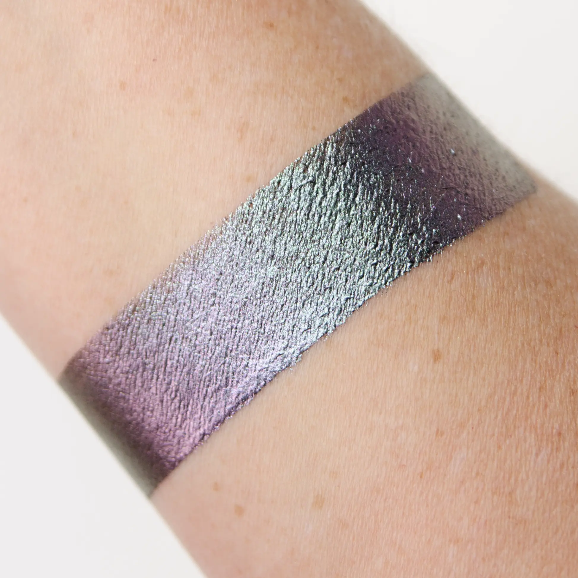Alexandrite Cream Liquid Eye Shadow with Shifts of Aqua Blue and Purples
