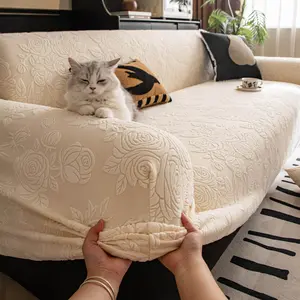 Thick Stretchy Velvet Soft Sofa Protector Cover with Floral Pattern, Cat Scratch Resistant, Non-Slip, Suitable for All Seasons