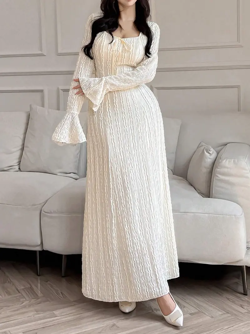 Elegant Women's Knitted Dress, French Style Waist Cinching, Square Neck Bow Tie Flare Sleeves, Slim Fit Party Dress
