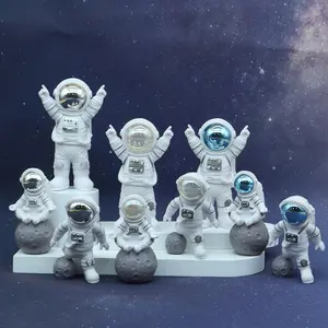Astronaut Figurine Model Set, Statue, Statue Figurines, Space-Themed Home Decor, Decorative Sculptures, Perfect Gift for Christmas, Halloween, Thanksgiving, Back-To-School Season