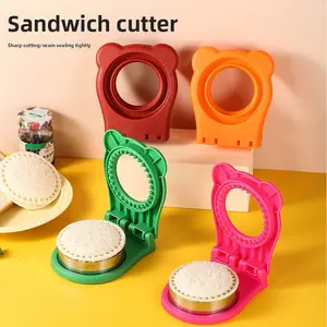 Friendly Bear Shape Sandwich Maker – Food-Grade Plastic Cutter & Sealer Tool for Pocket Sandwiches, Lunches & Picnics