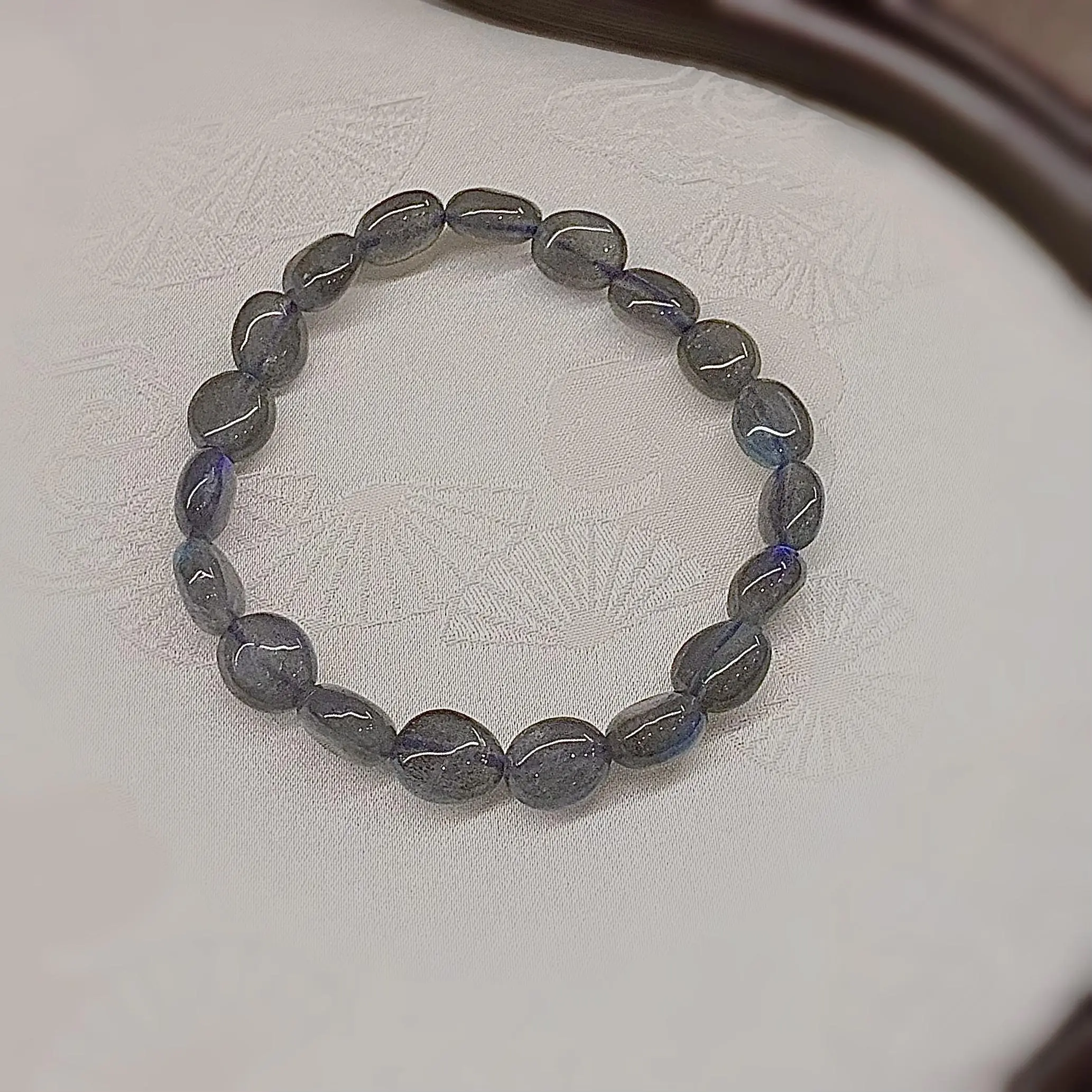 Grey Moonstone Crystal Bracelet, a mysterious artifact for emotional healing + fortune leap Crystal healing / Five-element emotional freedom / Natural energy / Anniversary / Holiday gift