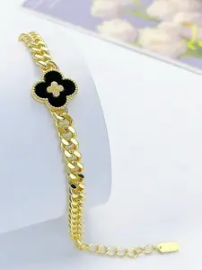Four-Leaf Clover New Floral Shell Gold Plated 18k Jewelry Cuban Link Bracelet, Elegant Design for Daily Wear, Stylish Hand Chain for All Seasons