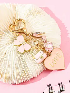 Pink Love Heart Bag Charm Pendants – Sweet Keychain with Bow/Handbag/High Heel Charms, Fashion Bag Charms, Cute Bag Decoration & Bag Chain Charms for Backpack Purse, Ideal for Girly Style Lovers & Daily Casual Look