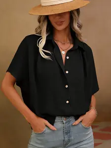 A women's color-blocked cardigan with a button-down collar short-sleeved top Blouse, suitable for summer, suitable for beach, tropical, weekend shopping, friend gatherings, etc.