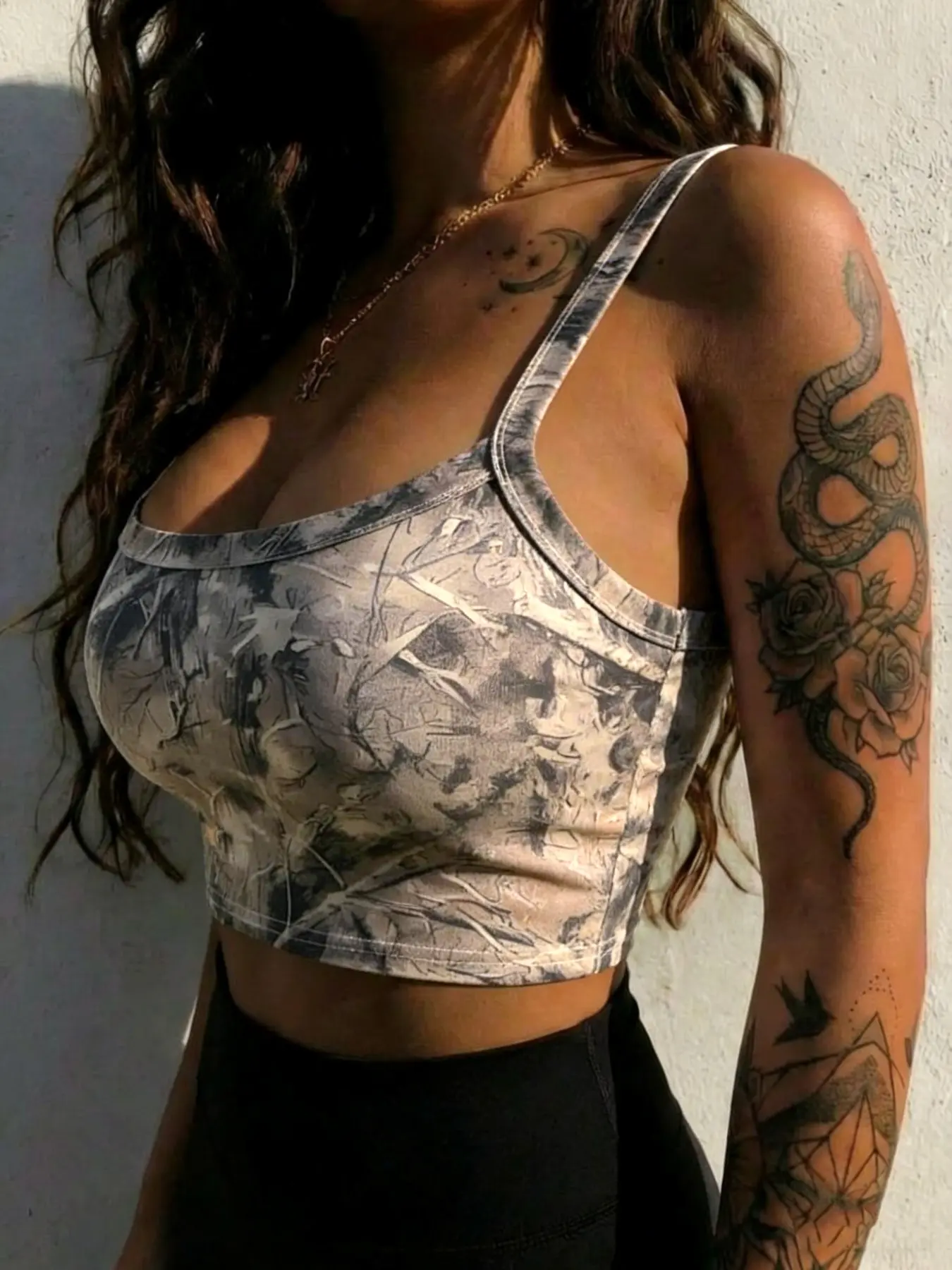 Women's Versatile Camo Print Spaghetti Strap Sleeveless Top, Street Style Casual Summer Lightweight Tank Top, Comfortable and Slim Fit