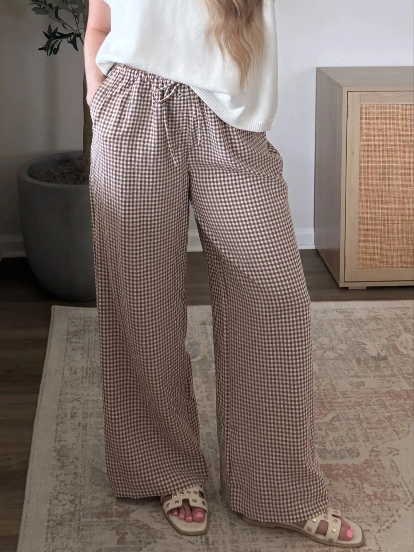 Women's Casual Plaid Long Pants, Loose Button Design, Elastic Waist, Pocket Cotton Wide Leg Pants, Comfortable and Versatile, Aesthetic, Casual Street Pants, Casual Elastic Waisted, Casual Fashion Bottoms
