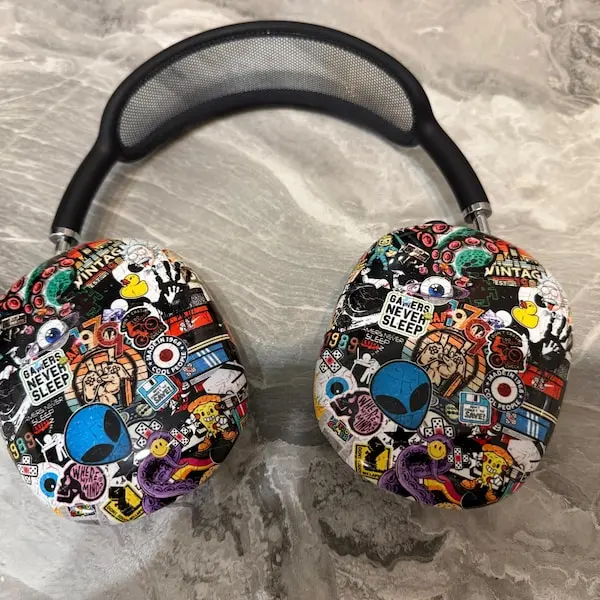 Retro Vintage Y2K Collage AirPod Max Cover Retro Gamer Stickers AirPods Max, Retro Anime AirPod Case Headphones Accessories Gift for Music