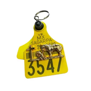 Cattle Tag Keychain Arete de Vaca Llavero con Concho