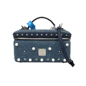 Pre-owned MCM Canvas Shoulder Bags 7.87'' R1329 Shoulder Bag T26180583461 0630 T5 Betsy