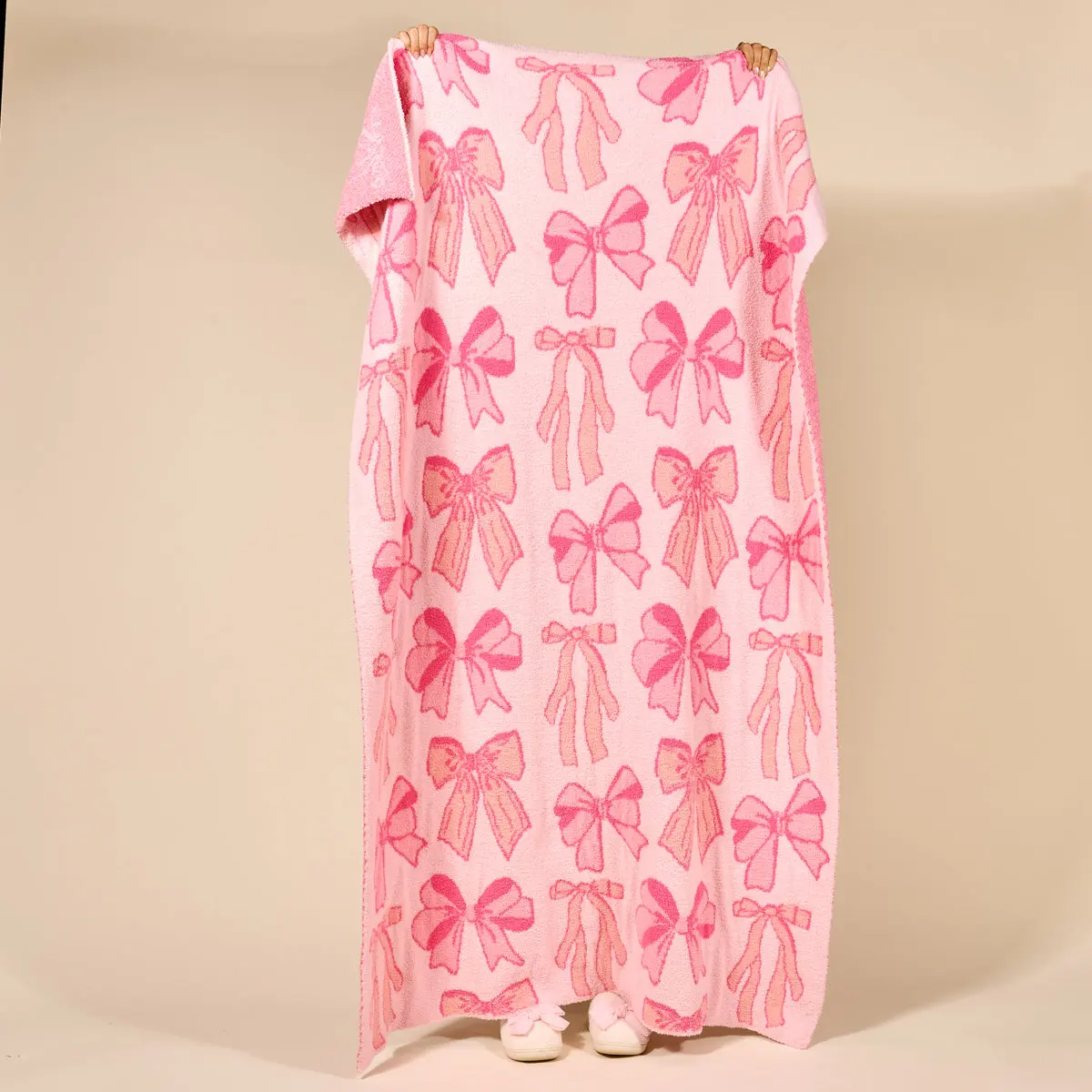Blushing Bows Pink Cozy Dreams Luxe Blanket