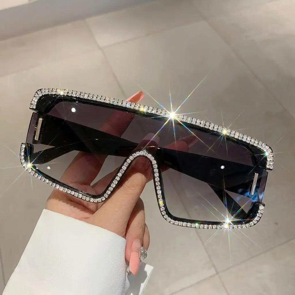 1 Pcs Retro Square Sunglasses, Unisex Rhinestone Bling Glasses ,street decoration,Oversize White Diamond Sunglasses Fashion Daily Accessories