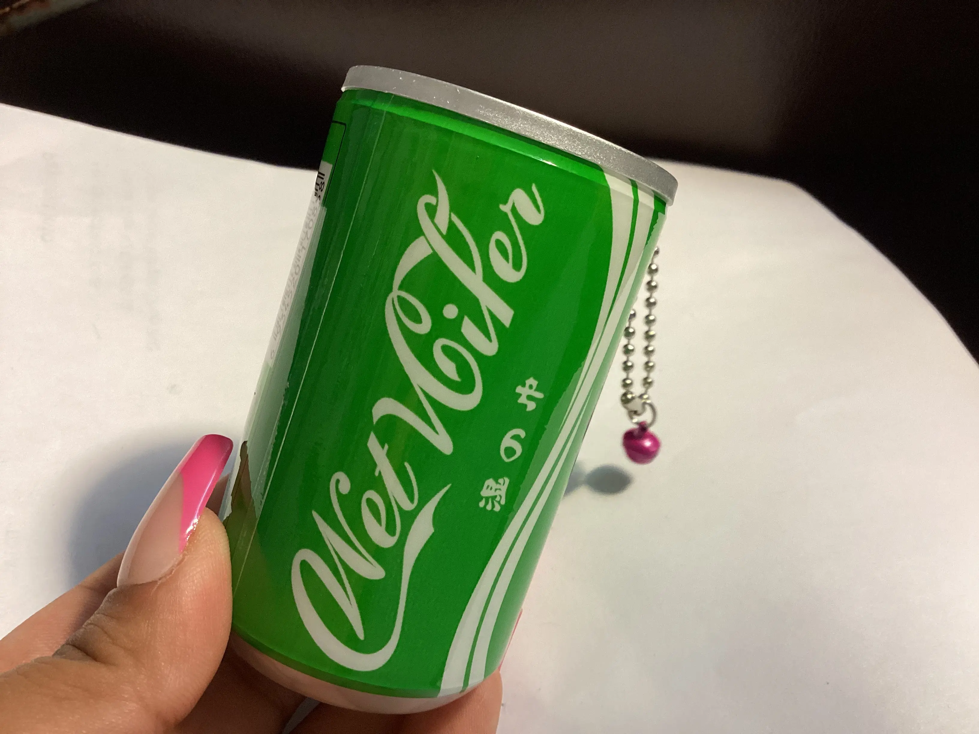 Mini Wet Wipes in a can Mini Wet Wipes in a can