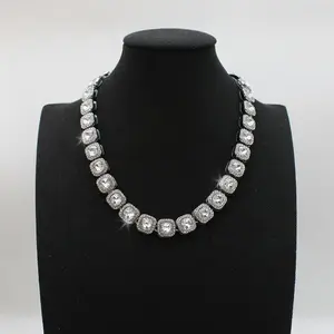 Fashionable 18-inch Square Cuban Chain Necklace with Rhinestone Accents Zinc Alloy Choker for Men Hip Hop Style Jewelry Accessory