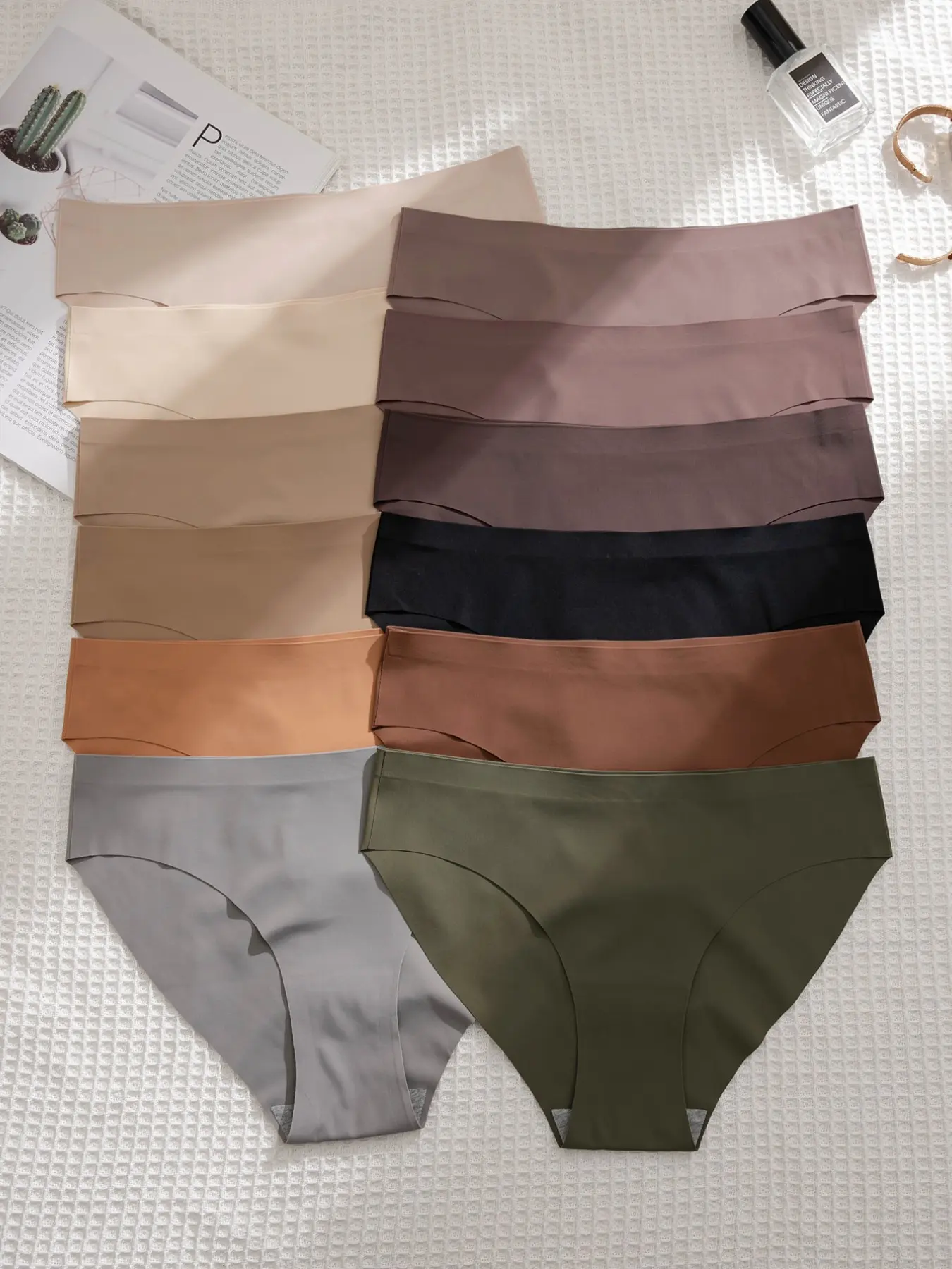 12-Pack Women's Seamless Smooth Fit Triangle Panties, Multiple Colors Available, Essential Basic Minimalist Everyday Wear, Suitable for All Seasons