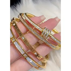 Ella Bracelet Set - 2pcs Stainless Steel 18k Gold Plated Elegant Golden-Tone Bangles with Roman Numerals Perfect Gift for Birthday Anniversaries Christmas Unisex