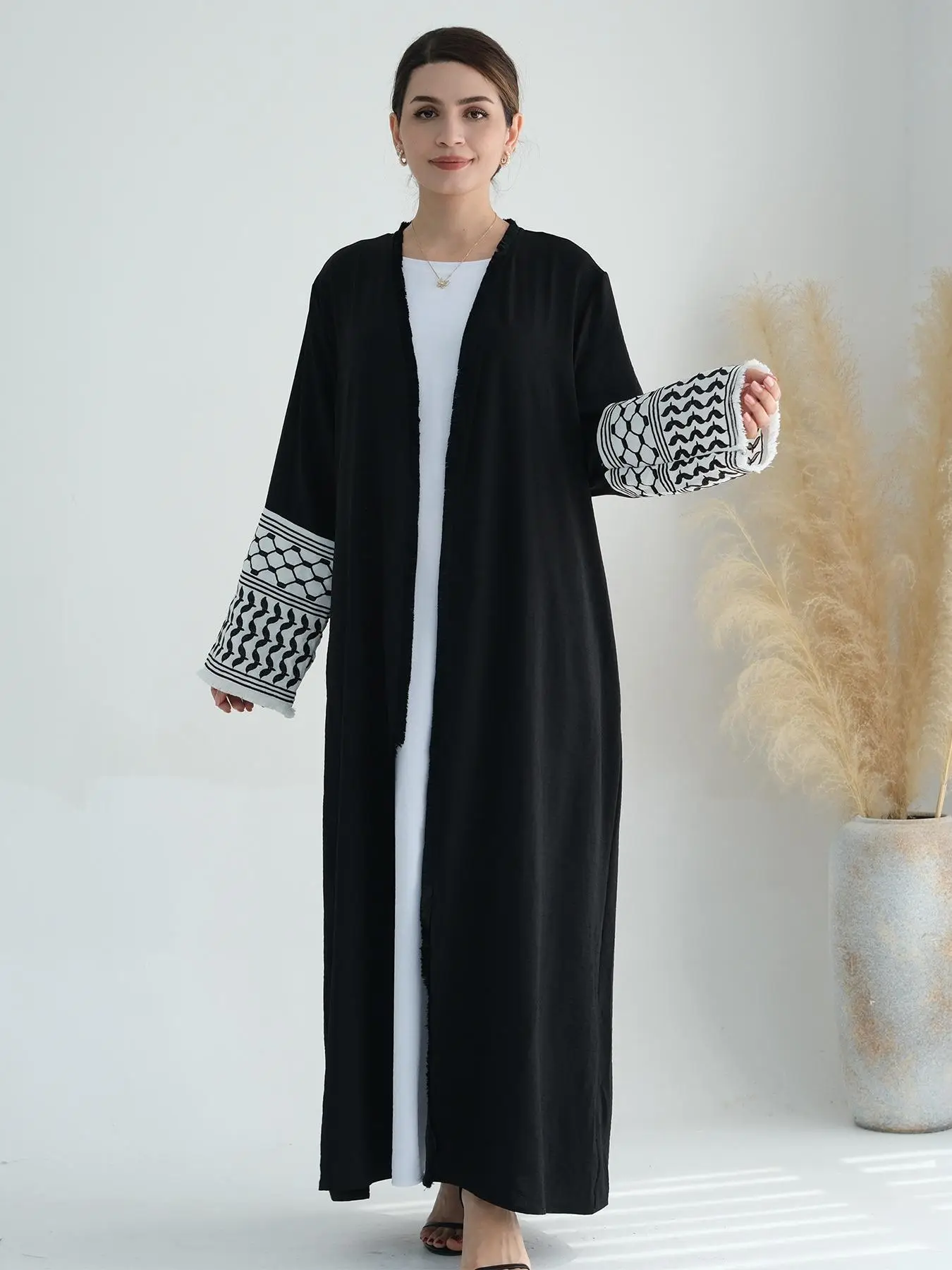 Women's Patchwork Embroidery Belted Abaya, Elegant Long Sleeve Open Front Abaya for Party, Women's Islamic Clothing for Fall & Winter
