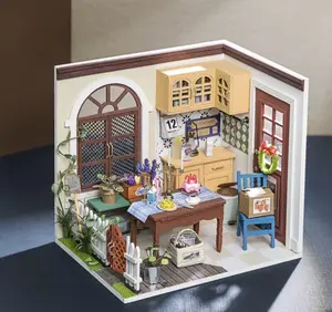 Rolife -  DIY Miniature  KIt Mrs Charlies  DGM09