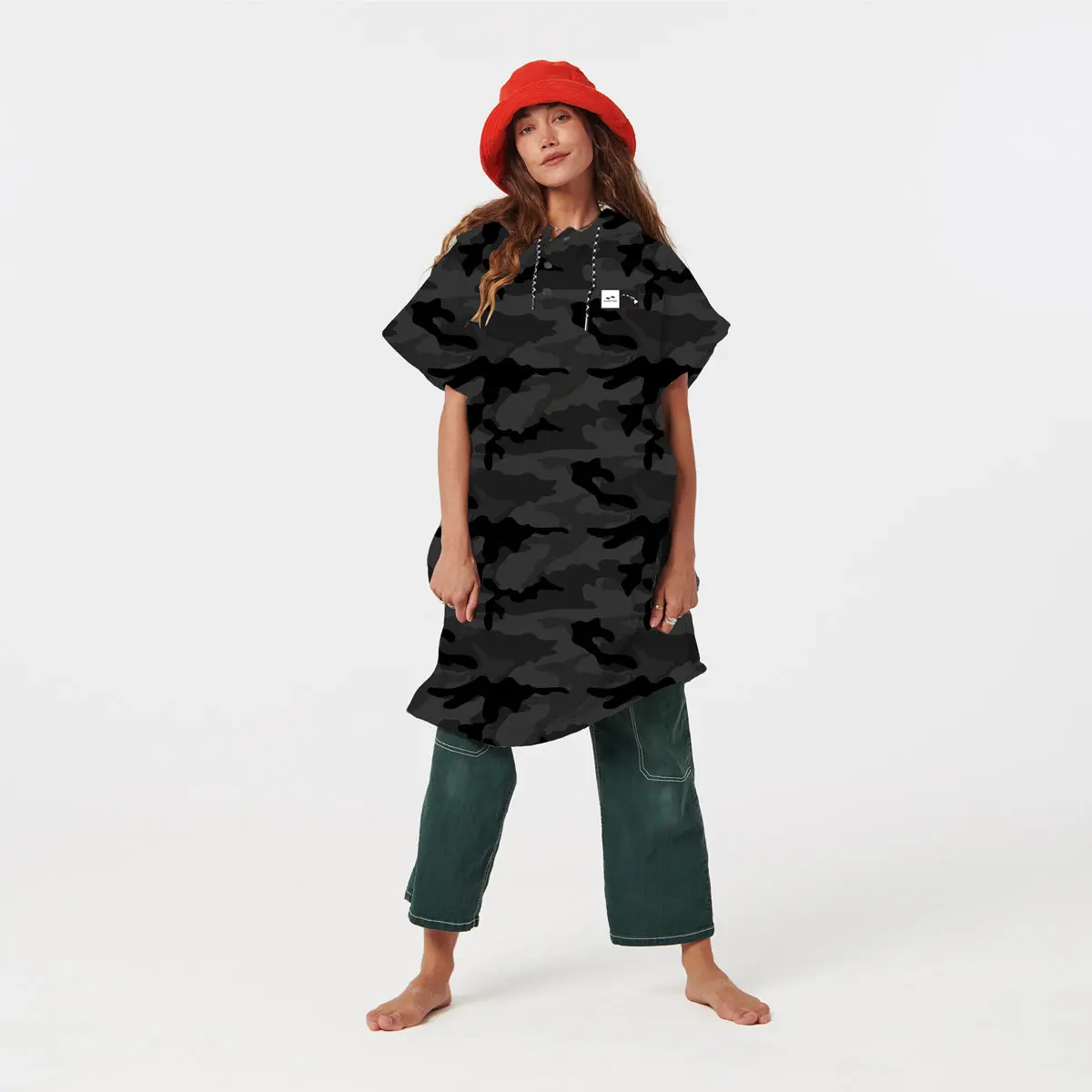 Ala Wai Swim Team Performance Quick-Dry Changing Poncho | Claymore Minds Co. x Slowtide