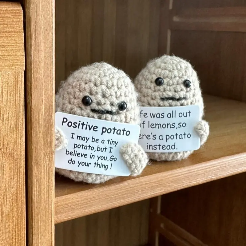 Handmade Craft Mini Tightly Knitted Wool Yarn Uplifting Crochet Potato Dolls, Cute Won’t Shed Fade-Resistant Stuffed Plushies, Emotional Support Toy with Heartfelt Card, Christmas Stocking Stuffers, Class of 2025 Graduation Gift for Her, Cute Collectibles